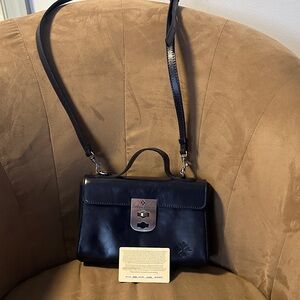 Classic navy leather Crossbody with Top Handlew